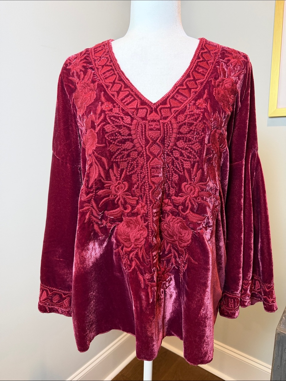 Karyn Seo Velvet Embroidered V-Neck Tunic in Burgundy. Size Small.